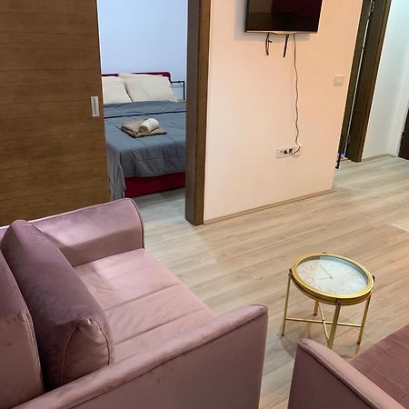 Aparthotel De Lux Nedeljkovic Jagodina Exteriér fotografie