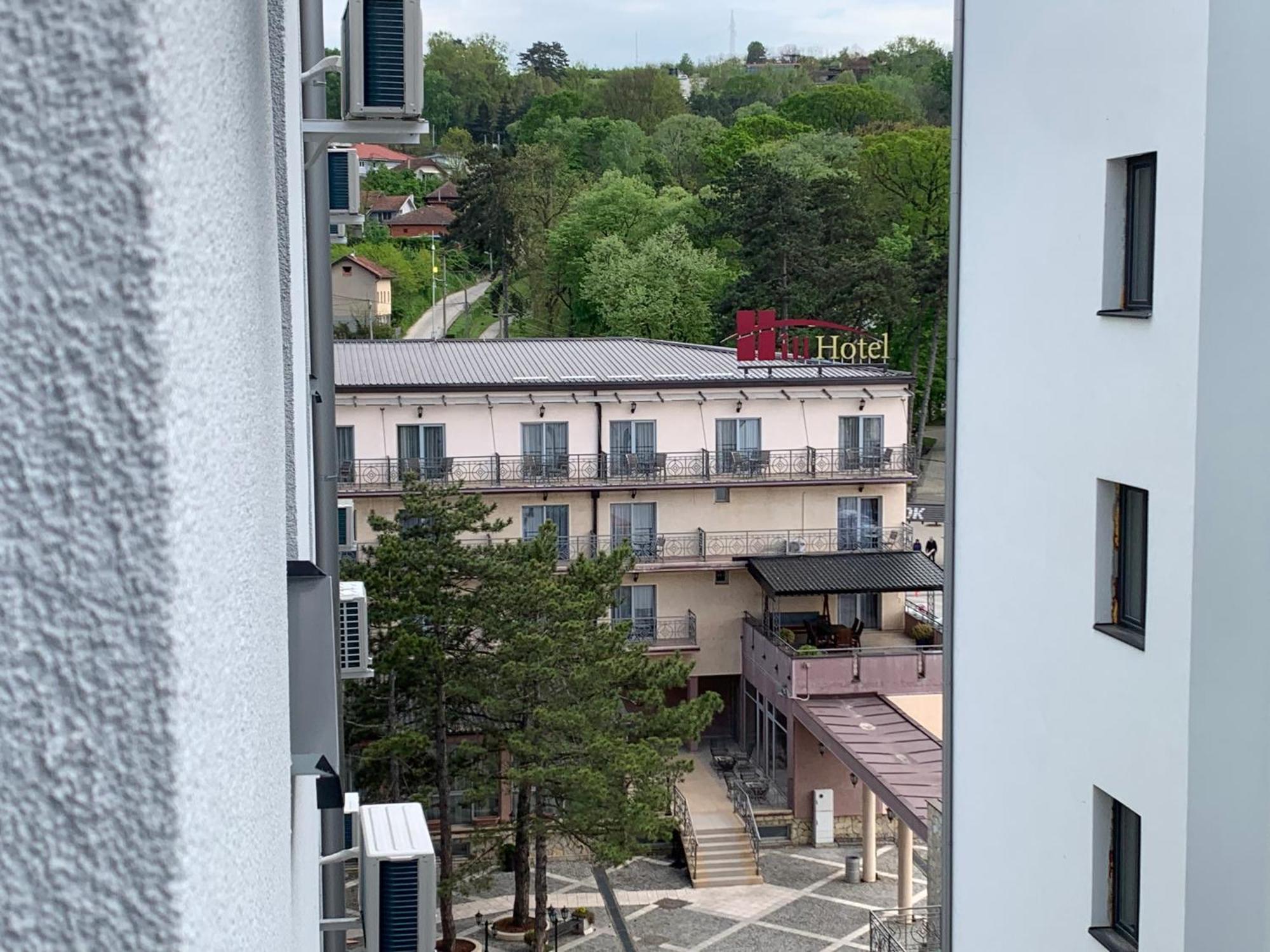 Aparthotel De Lux Nedeljkovic Jagodina Exteriér fotografie
